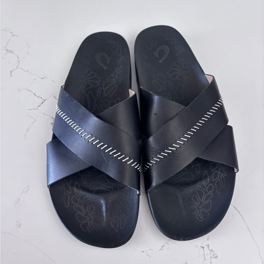 Olukai leather sandals, great shape